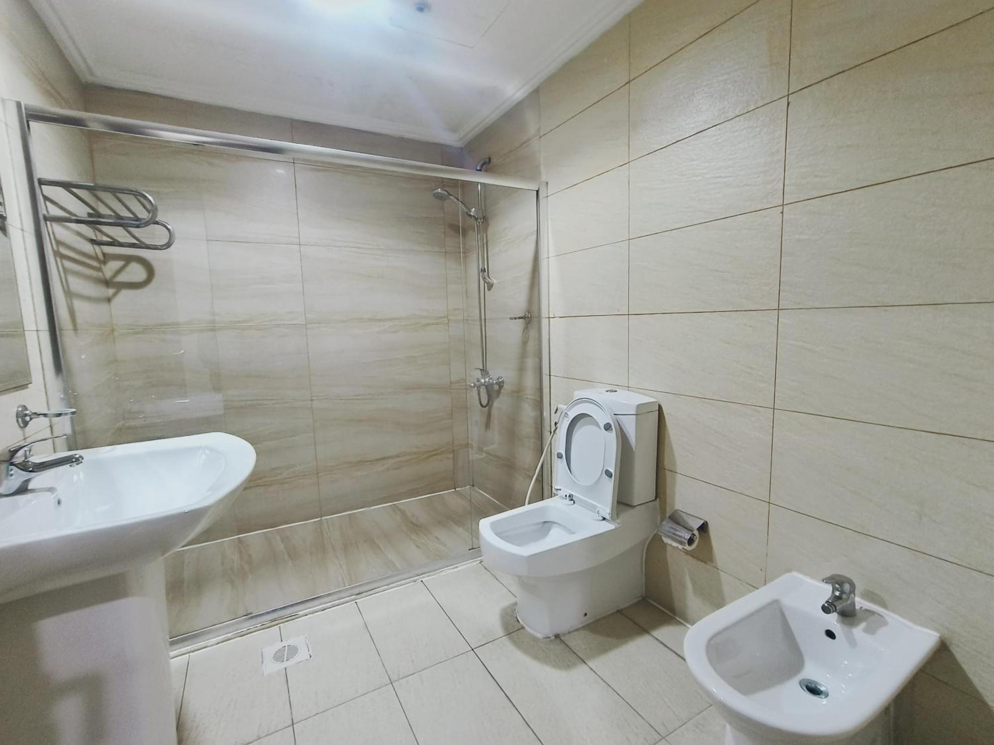 Marina Tower Hotell Manama Eksteriør bilde