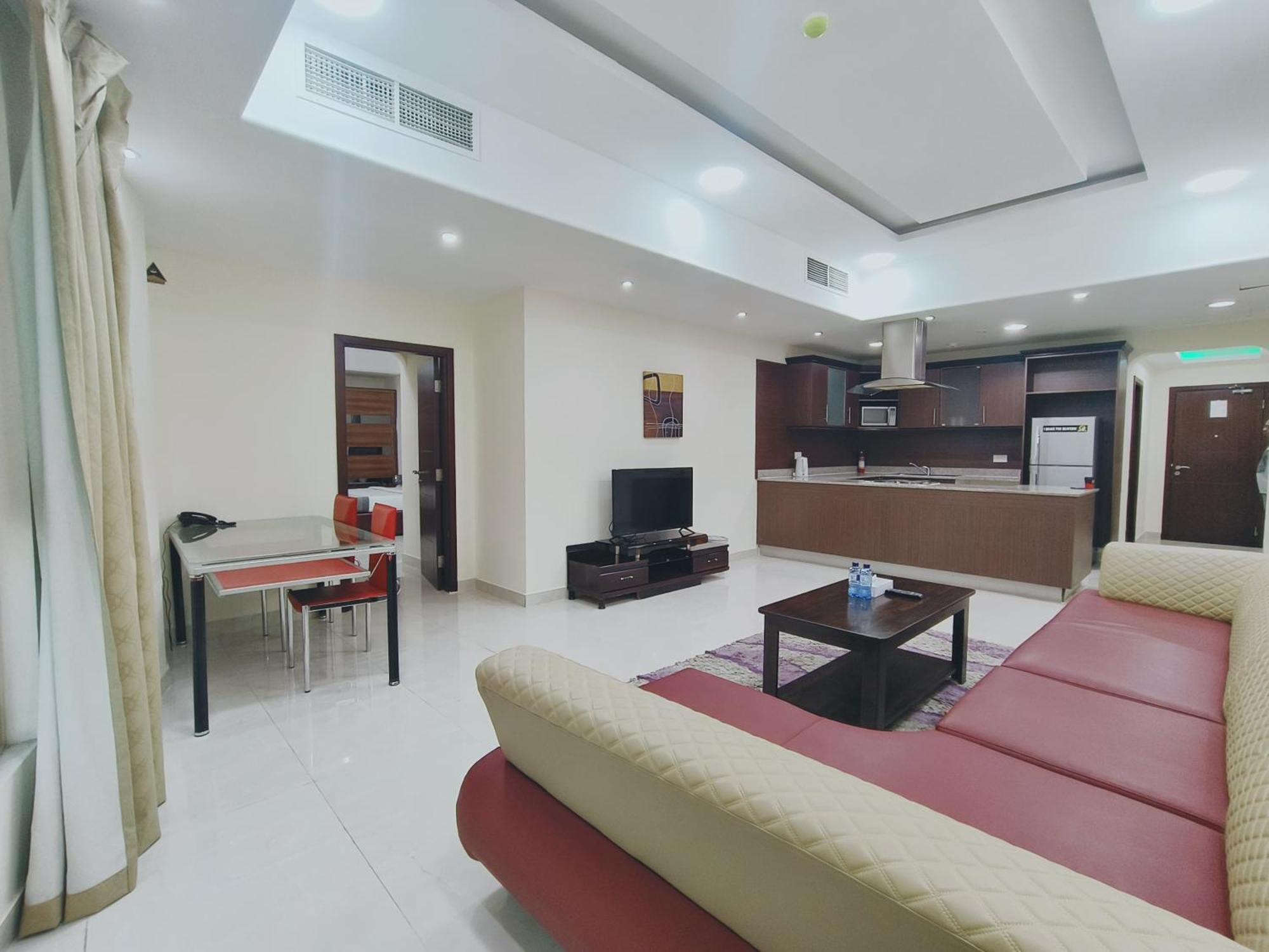 Marina Tower Hotell Manama Eksteriør bilde