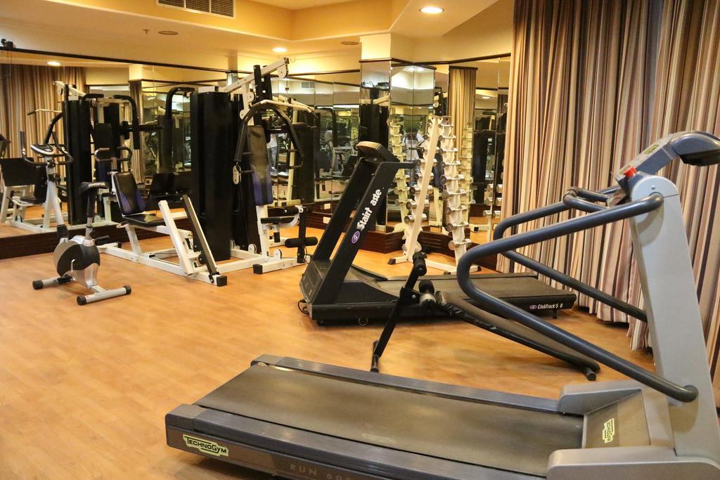 Marina Tower Hotell Manama Eksteriør bilde