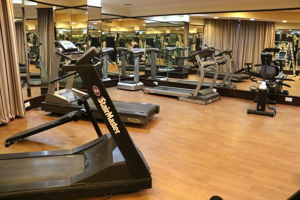 Marina Tower Hotell Manama Eksteriør bilde
